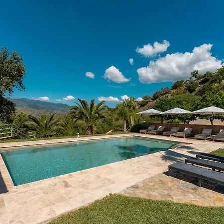 Villa Del Silencio