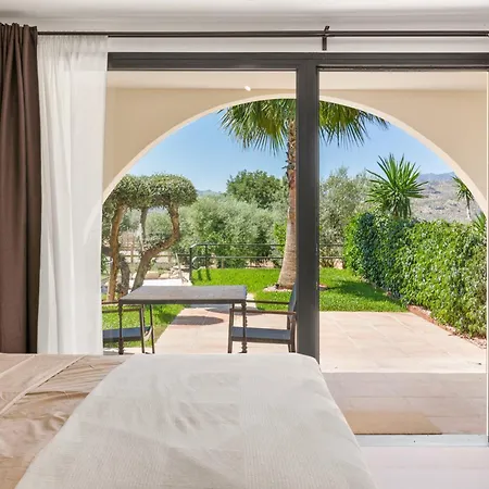 Villa Del Silencio *